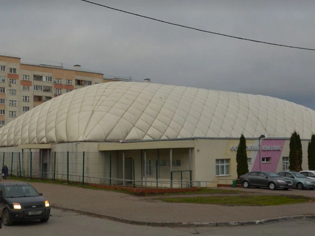 Крытый каток: Спортивная школа "Ак Буре" на Вагапова, 17