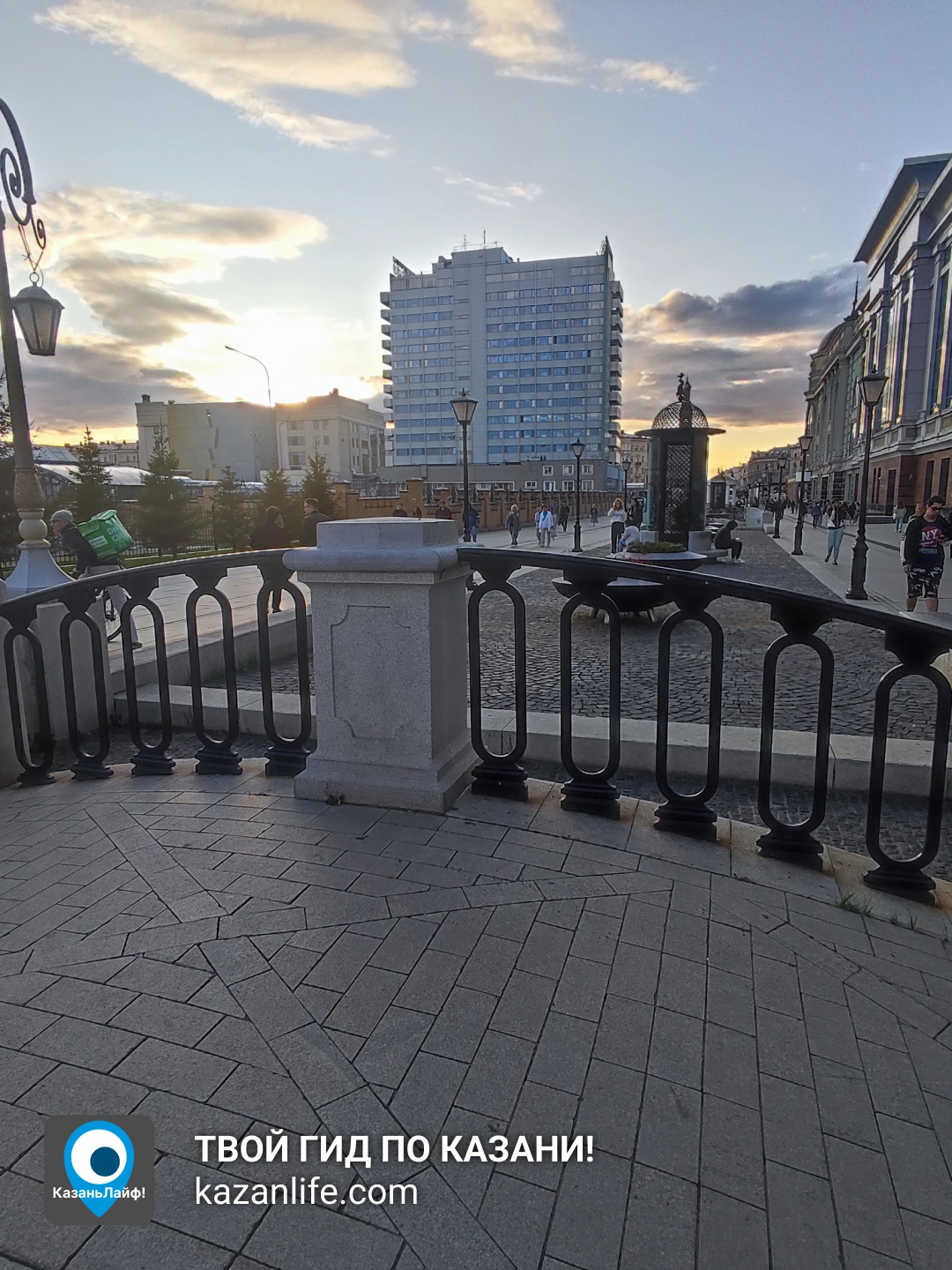 Мостик на улице Петербургская
