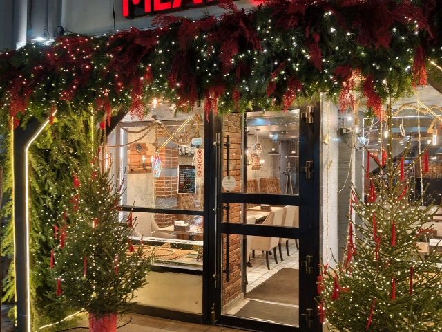 Фотозона у Meet Grill