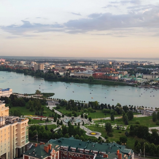 Смотровая: вертолетная площадка на крыше отеля Grand Kazan Hotel 4