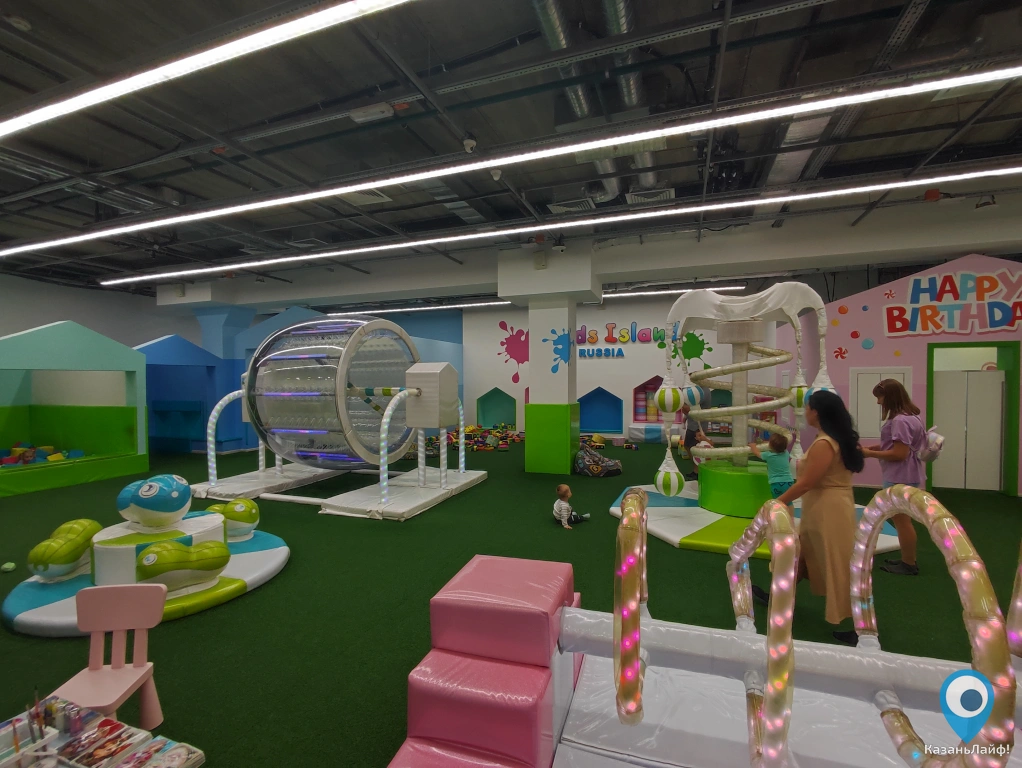 Yu kids Island детская игровая площадка в МЕГЕ