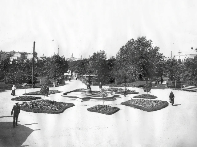 Николаевская площадь в 1890-1917 годы (сейчас – Ленинский сад)