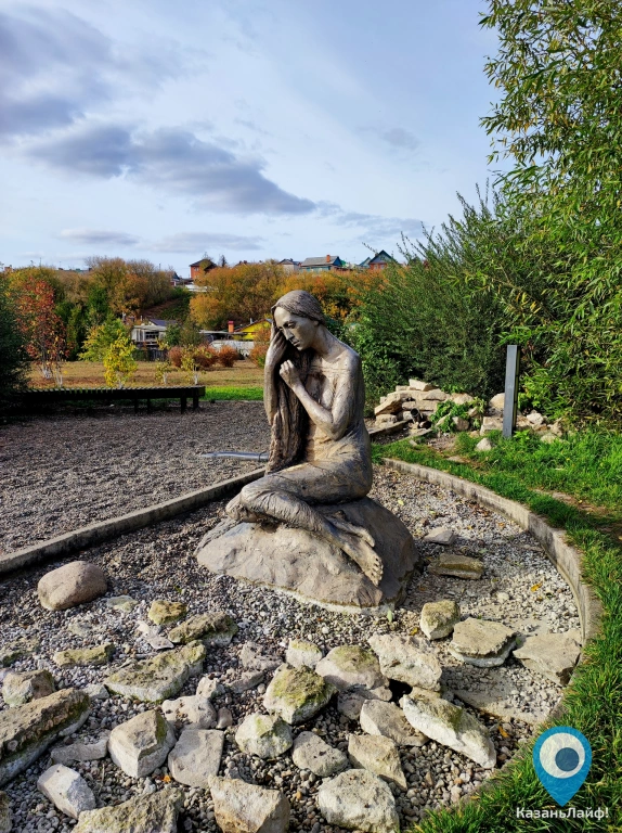 Скульптура Су Анасы в парке Казан Су в Арске