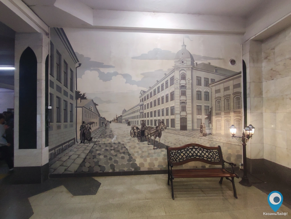 Рисунок на стене в метро на станции Площадь Габдуллы Тукая