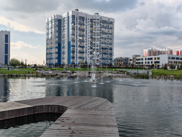 Пирс на озере в парке Салават Купере