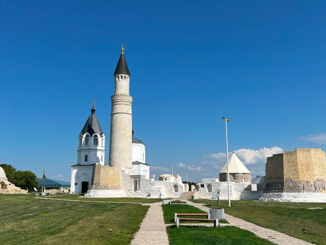 Руины Соборная мечеть в Болгары