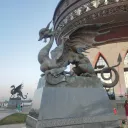 Статуи возле  Центра семьи Казан "Чаша" 2