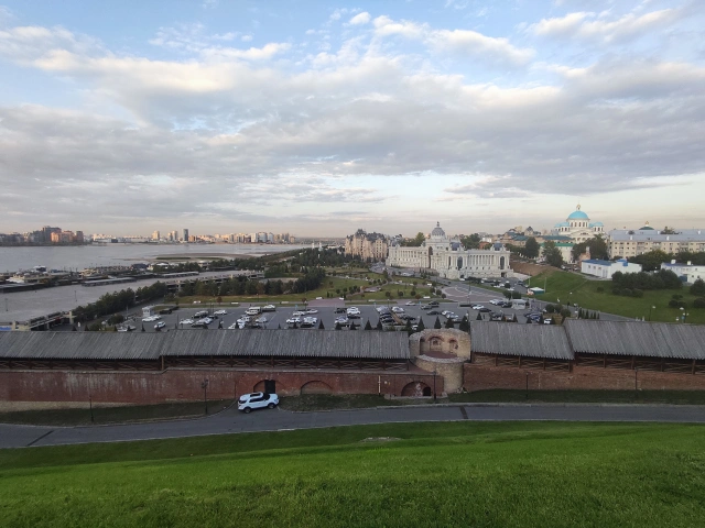 Смотровая во дворе Благовещенского собора в Казанском Кремле