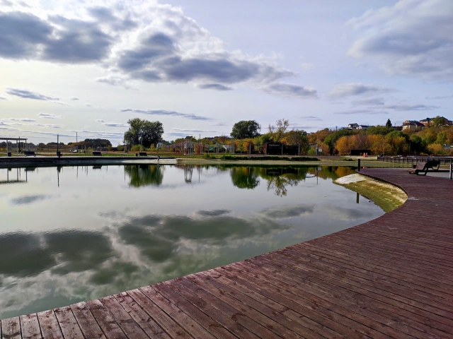 Озеро в парке Казан Су в Арске