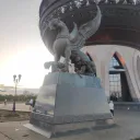 Статуи возле  Центра семьи Казан "Чаша" 0