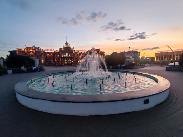 Фонтан на Привокзальной площади в Казани
