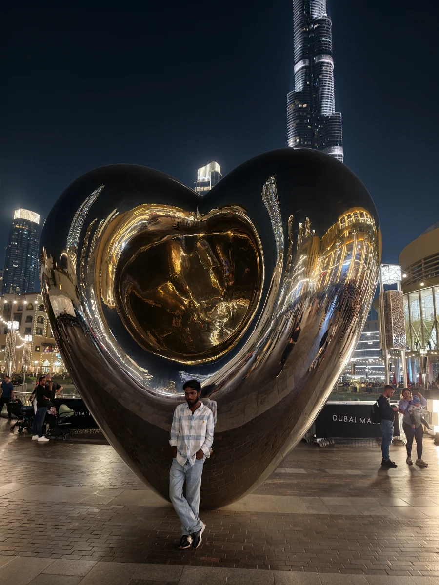 Сердце с видом на Бурдж-Халифа Сердце с видом на Бурдж-Халифа