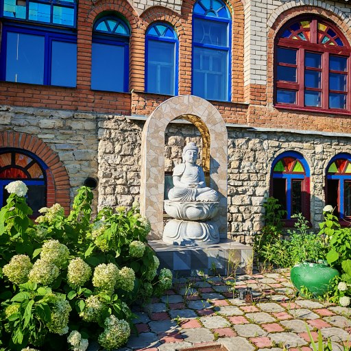 Вселенский храм всех религий, 2-ая Старо-Аракчинская 2